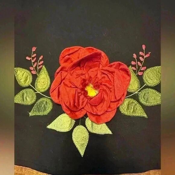 PERSAMAN NEW YORK Embroidered Accent Skirt Size: 8 - Picture 6 of 9